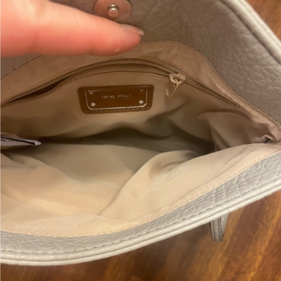 Nine West small silver gold over purse. EUC - Picture 5 of 10